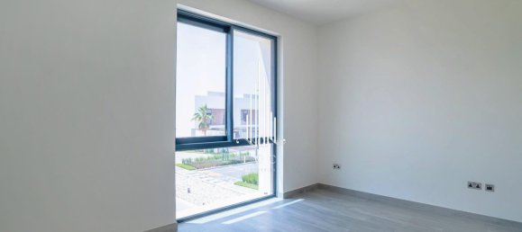 2 bedrooms Townhouse in Yas Island, UAE No. 39251 10