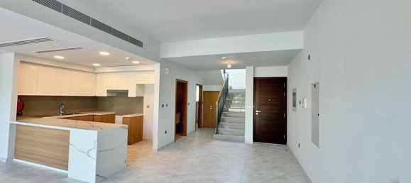 Villa T3 em Dubai Land, UAE N.º 109523 4