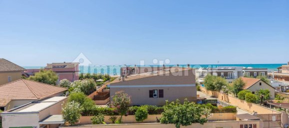 Ático de 2 dormitorios en Fiumicino, Italy No. 304040 48