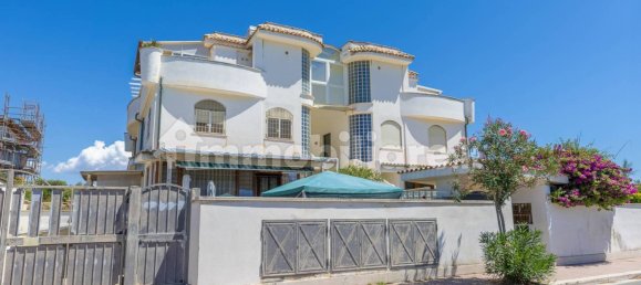 Ático de 2 dormitorios en Fiumicino, Italy No. 304040 2