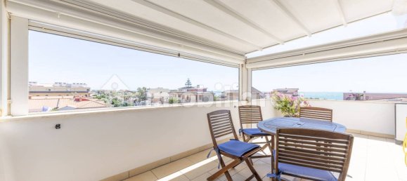 Ático de 2 dormitorios en Fiumicino, Italy No. 304040 50