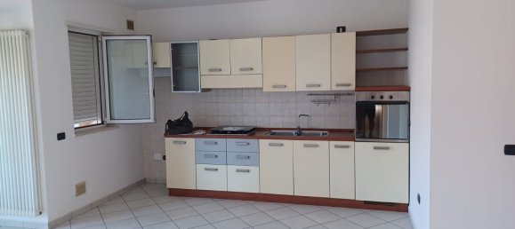 3-Zimmer Wohnung in Roseto degli Abruzzi, Italy, Nr. 267951 3