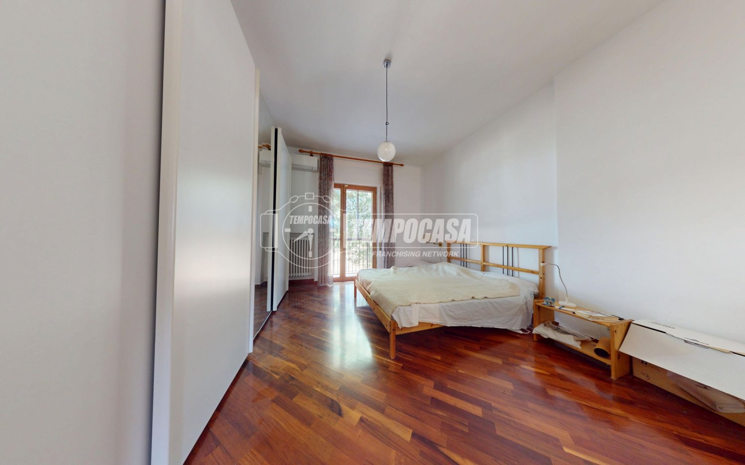 Apartamento de 3 divisões em Bari, Italy N.º 303542