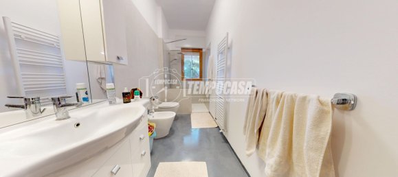 Apartamento de 3 divisões em Bari, Italy N.º 303542 24
