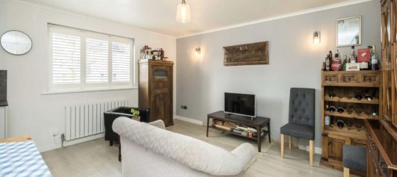 1 bedroom Apartment in Ealing, United Kingdom No. 5819 2