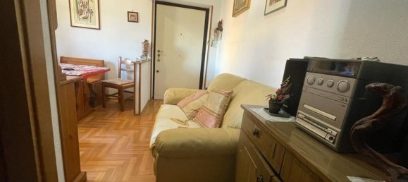 2-salle Appartement à Ciampino, Italy No. 22099 4