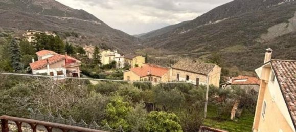 5 rooms House in Anversa degli Abruzzi, Italy No. 136606 6