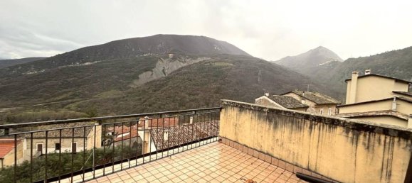 5 rooms House in Anversa degli Abruzzi, Italy No. 136606 8