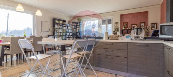 Casa de 4 dormitorios en Pollone, Italy No. 127090 9