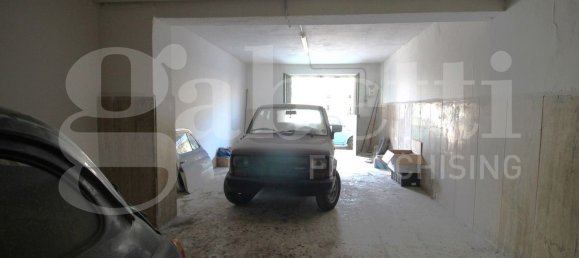 42m² Garage in Arzano, Italy No. 263297 7