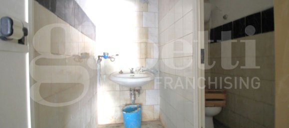 42m² Garage in Arzano, Italy No. 263297 9