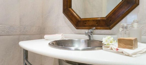 6 غرف نوم منزل ذو طابقين في Chartered Community of Navarre, Spain رقم 33073 22