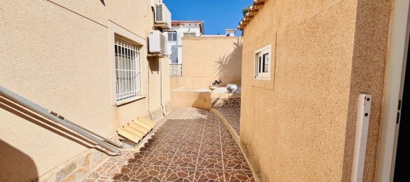 Casa de 7 dormitorios en San Miguel de Salinas, Spain No. 187935 32
