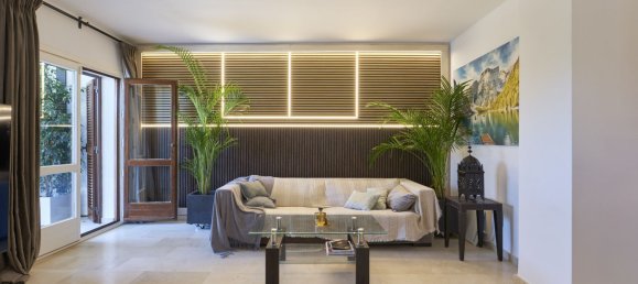 6 bedrooms Villa in Marbella, Spain No. 134852 2