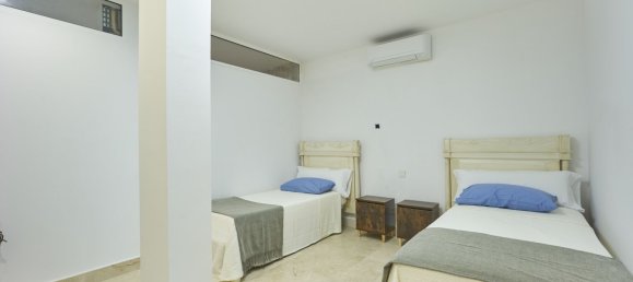 6 bedrooms Villa in Marbella, Spain No. 134852 30