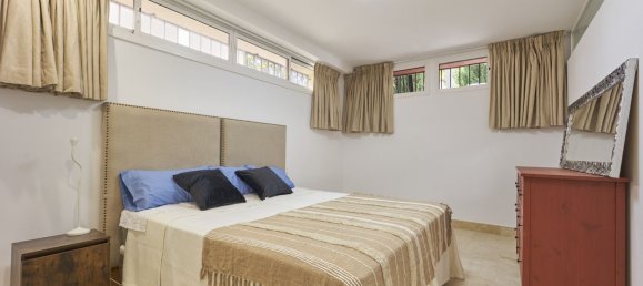 6 bedrooms Villa in Marbella, Spain No. 134852 23