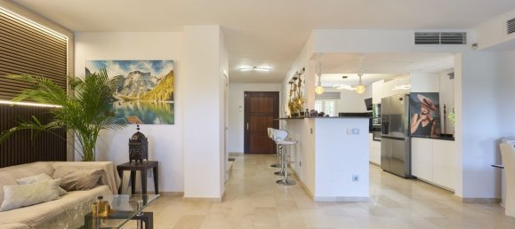 6 bedrooms Villa in Marbella, Spain No. 134852 9