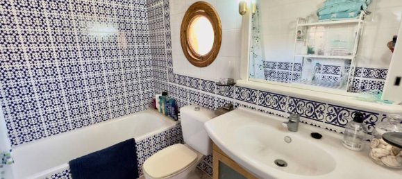 5 bedrooms Villa in Guardamar del Segura, Spain No. 13732 18