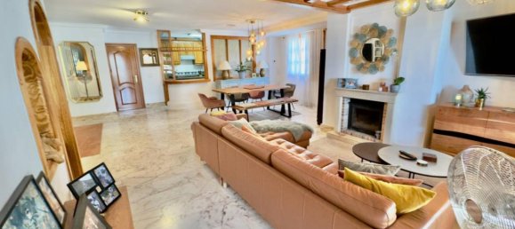 5 bedrooms Villa in Guardamar del Segura, Spain No. 13732 30