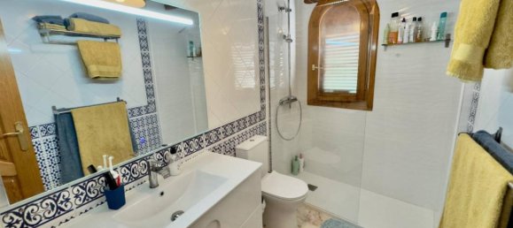 5 bedrooms Villa in Guardamar del Segura, Spain No. 13732 9