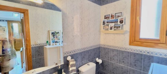 5 bedrooms Villa in Guardamar del Segura, Spain No. 13732 7