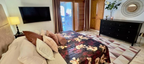 5 bedrooms Villa in Guardamar del Segura, Spain No. 13732 12