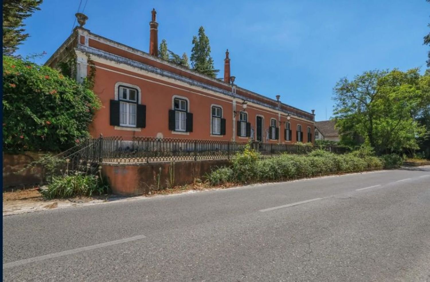 25 غرف نوم منزل في Setubal, Portugal رقم 142520