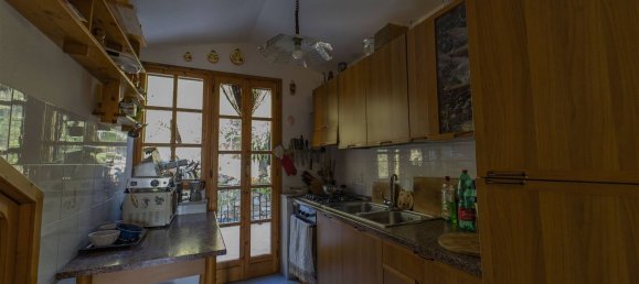16-Zimmer Villa in Camporosso, Italy, Nr. 230201 10