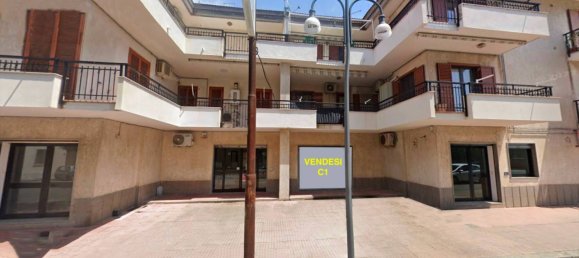 1 room Commercial property in Fuscaldo, Italy No. 161650 11