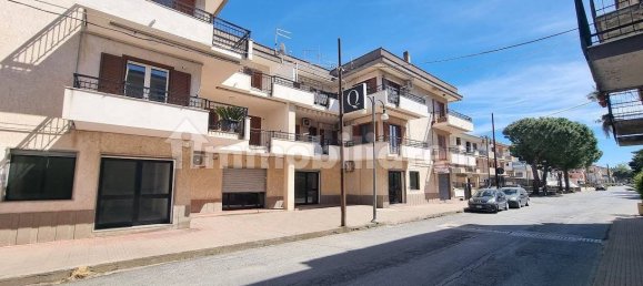 1 room Commercial property in Fuscaldo, Italy No. 161650 10