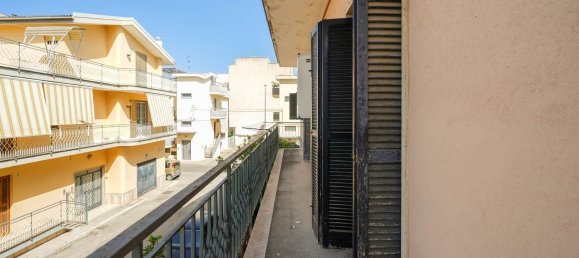 5 bedrooms Apartment in Palo del Colle, Italy No. 376712 24