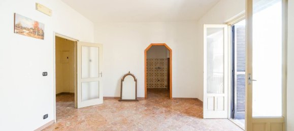 5 bedrooms Apartment in Palo del Colle, Italy No. 376712 5