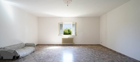 5 bedrooms Apartment in Palo del Colle, Italy No. 376712 2