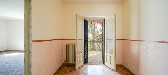 5 bedrooms Apartment in Palo del Colle, Italy No. 376712 9