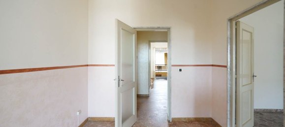 5 bedrooms Apartment in Palo del Colle, Italy No. 376712 10