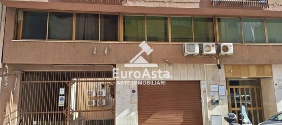 83m² Office in Palermo, Italy No. 76886 34