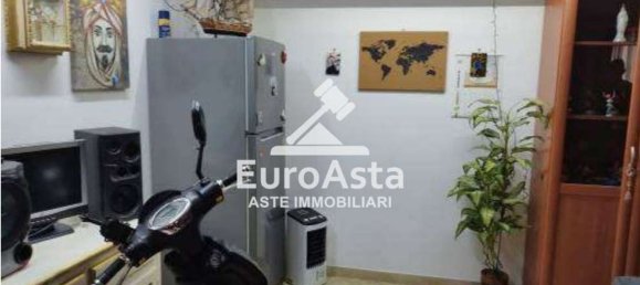 83m² Office in Palermo, Italy No. 76886 18