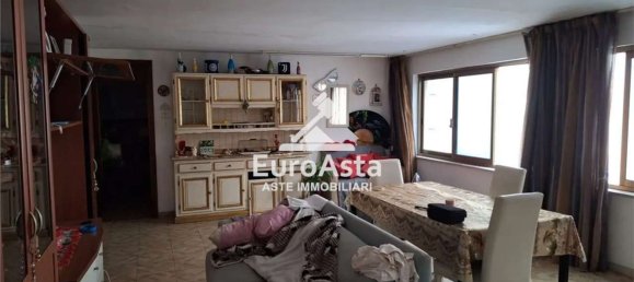 83m² Office in Palermo, Italy No. 76886 32