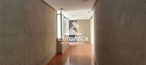 83m² Office in Palermo, Italy No. 76886 25