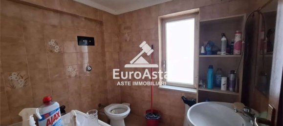 83m² Office in Palermo, Italy No. 76886 28