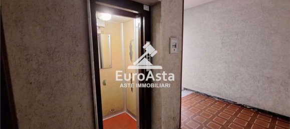 83m² Office in Palermo, Italy No. 76886 23