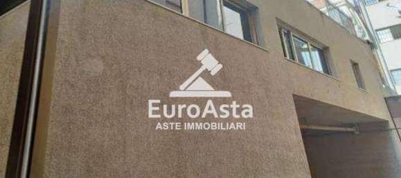 83m² Office in Palermo, Italy No. 76886 7