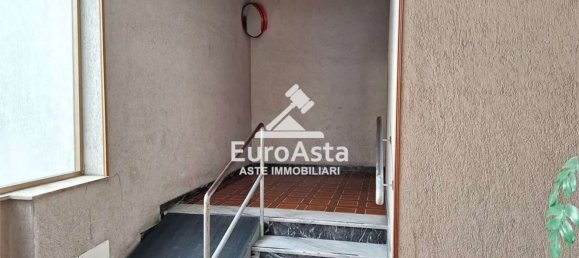 83m² Office in Palermo, Italy No. 76886 24