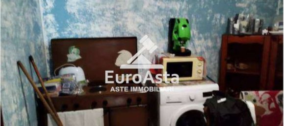 83m² Office in Palermo, Italy No. 76886 14