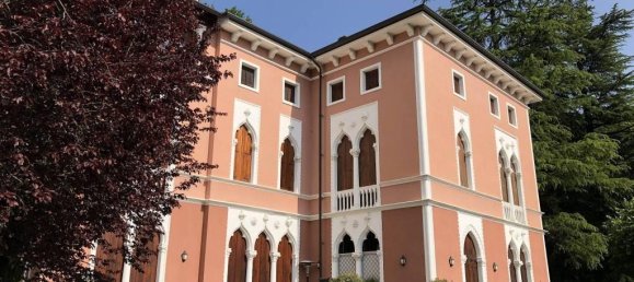 7 rooms Apartment in Alta Valle Intelvi, Italy No. 11627 3