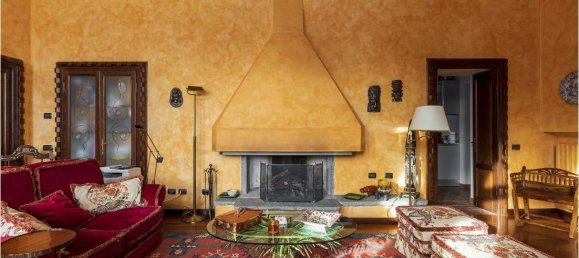 7 rooms Apartment in Alta Valle Intelvi, Italy No. 11627 12