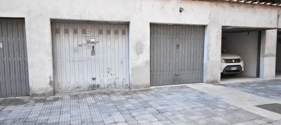  مرآب في Rome, Italy 15متر مربع رقم 355163 11