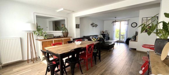 4 Schlafzimmer Haus in Montevrain, France, Nr. 323399 2