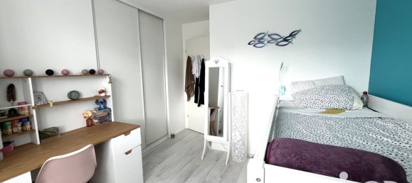 4 Schlafzimmer Haus in Montevrain, France, Nr. 323399 8