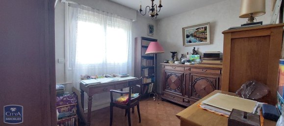 3 bedrooms Apartment in Chartres, France No. 39012 6